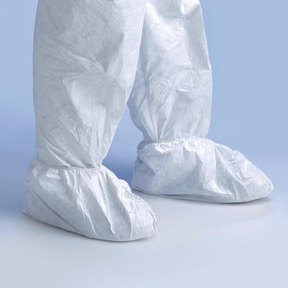 DuPont Disposable Overshoes Tyvek 500, Size 36-42, Type TY POSA S WH 00, Anti-Slip, White, PE-Spunbond Nonwoven, Pack of 200
