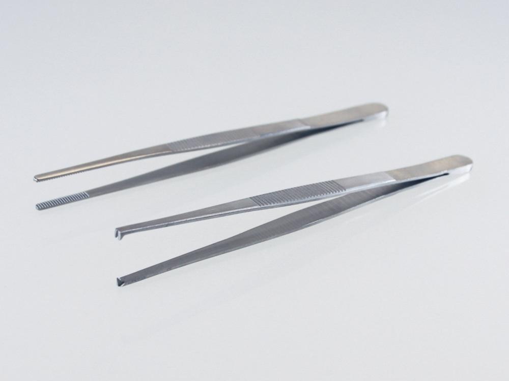 LLG Forceps, 115 mm, Blunt/Straight, General Use, with Tooth, Stainless Steel