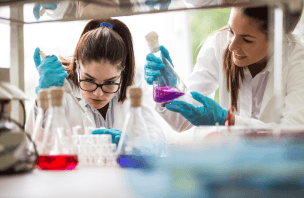 Setting Up a Modern Laboratory – Essential Equipment Guide | Thermo Scientific, IKA & LLG